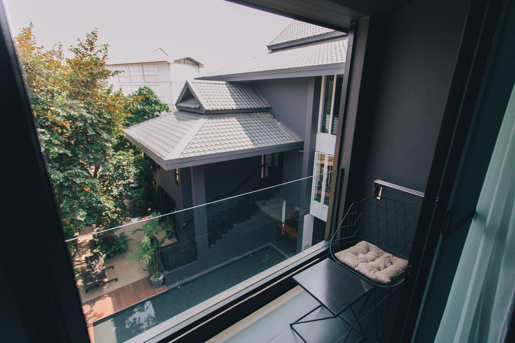 Iwualai Hotel Chiang Mai Exteriör bild
