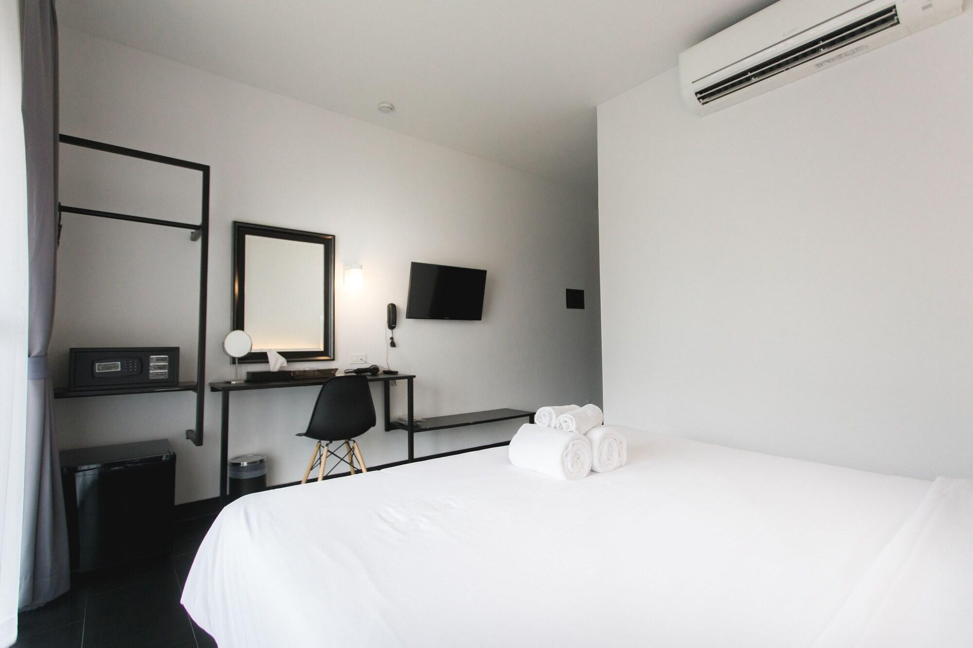 Iwualai Hotel Chiang Mai Exteriör bild